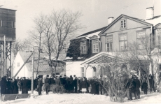 Eduard Vilde, memoriaaltahvli avamine Karjakülas 4.03.1961