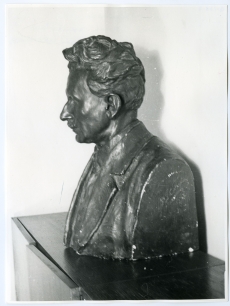 Hans Pöögelmann. Akad. Bachi skulptuur ( Leningrad 1920. aastatel) 