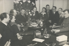 Vasakult: 1) Harald Joasoo, 2) Erika Jensen, 3) Hugo Tõldsepp, 4) Gottfried Under, 8) Aksel Vain 23. nov. 1944