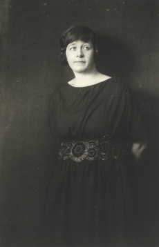 Marie Under u. 1922. a. 