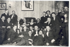 Eesti Kirjanike Liidu kongressist osavõtjaid Kosel ajakirjanike kodus 1933. a