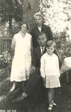 Jaan Kärner perekonnaga