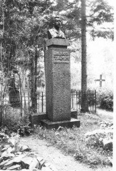 Jakob Tamme mälestussammas Väike-Maarja kalmistul
