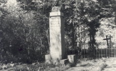 Jakob Tamme haud Väike-Maarja kalmistul