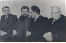 Richard Roht jt Eesti nõukogude kirjanike I kongressil 24. nov 1946