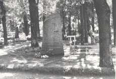 Miina Härma haud Tartus Raadi kalmistul