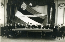 Narva I Reaalgümnaasiumi õppenõukogu 1922. a kevadel. Vasakult neljas Jaan Kurn