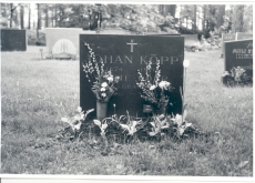 Johan Kõpp - tema haud Stockholmi Metsakalmistul