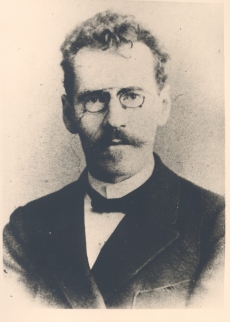 Bornhöhe  Brunberg, Eduard umb. 1890-ndail aastail