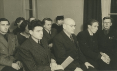 Esireas vasakult: Aadu Hint, August Alle ja Juhan Smuul
