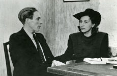 Juhan Smuul ja Kersti Merilaas u 1947. a