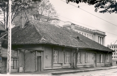 Endine Tallinna linna 4. algkool Pärnu mnt 64 (enne 15), kus E. Peterson-Särgava töötas õpetajana (alates  1906)