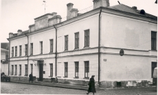Endine Tallinna kõrgema algkooli maja (Vene tn 22), kus E. Peterson-Särgava 1918 oli kooli juhatajaks ja kus elas