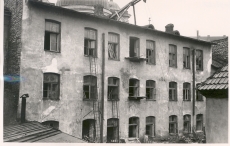 Endine Tallinna linnakooli maja (Uus tn 15 hoovil), kus E. Peterson-Särgava on töötanud