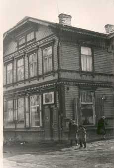 E. Peterson-Särgava elukoht Tallinnas Tatari 33 / Liivalaia 26 nurgal 1906-1912
