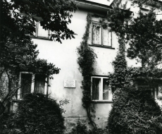 Betti Alveri elukoht Tartus, Koidula tn 8-2 (end. Anna Haava korter) alates 1957. a. Foto 1982. a
