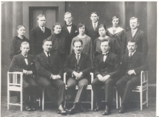 Peeter Põld - istub vas. 3. Tartu Ülikooli didaktilis-metoodil. Seminar 1924/25