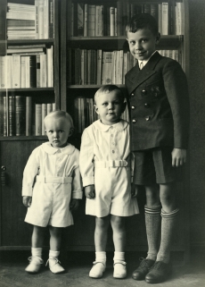 Albert Kivikase lapsed