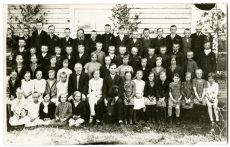 E. Enno Höbringi algkooli õpetajate ja õpilastega, 1929