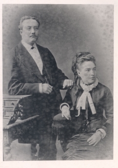 K. A. Hermann abikaasaga

