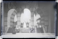 "Othello" (G. Verdi). Teater Estonia. 1929. Vasakul Othello-Karl Ots. 
