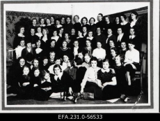 Eesti Naisüliõpilaste Seltsi „Ilmatar“ liikmeid seltsi ruumides.1922 - 1933